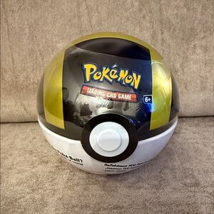 NEW! Factory sealed Pokémon - Trading Card Game: Poké Ball